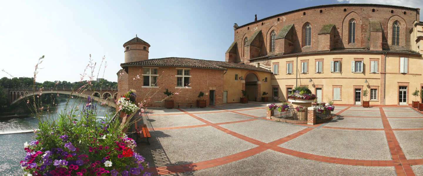 Abbaye et maison des vins Gaillac