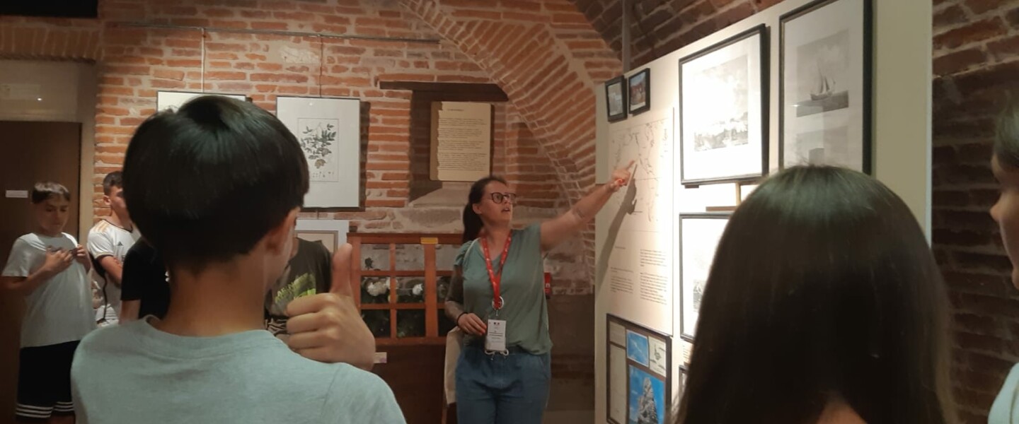 Charlène au musée Lapérouse