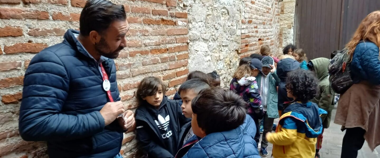 David à Albi avec scolaires