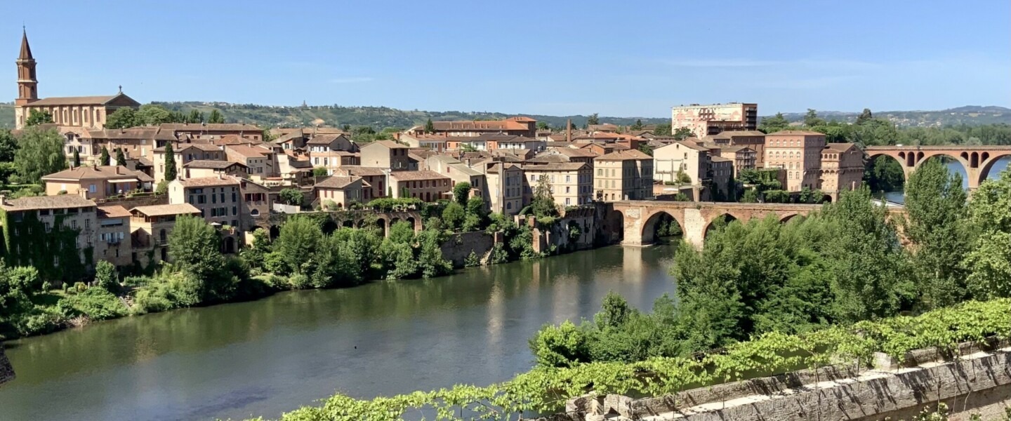 Albi Madeleine depuis les Jardins Berbie