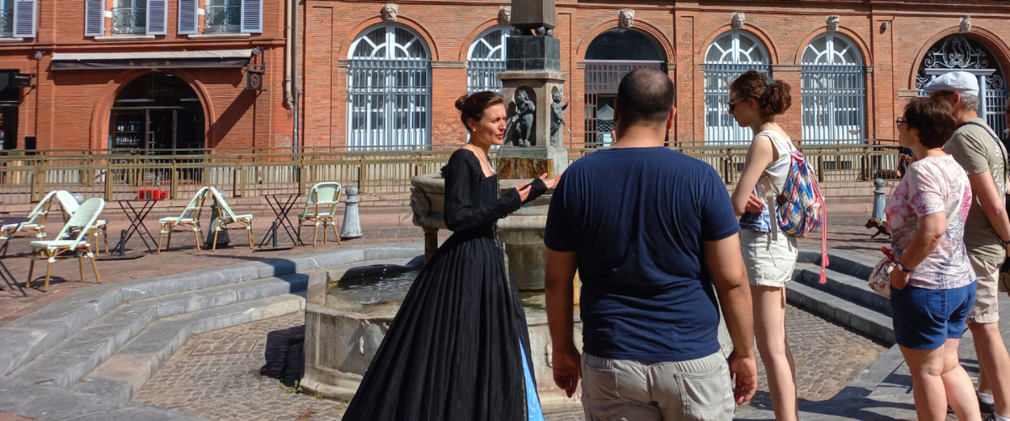 la-belle-paule-visite-insolite-toulouse-renaissance-place-saint-etienne