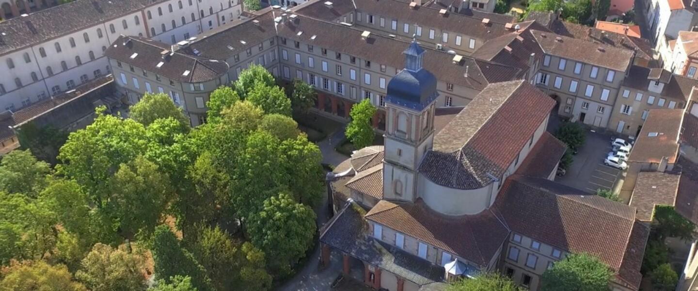 Maison-Saint-Amarand-vue-du-ciel
