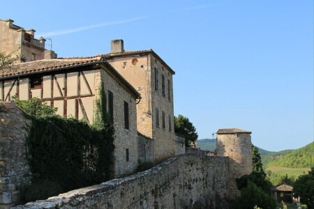 Monclar-de-Quercy voit double